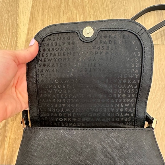 Kate Spade New York Black Hatch Leather Carsen Crossbody Bag Purse Small Gold - Picture 4 of 16